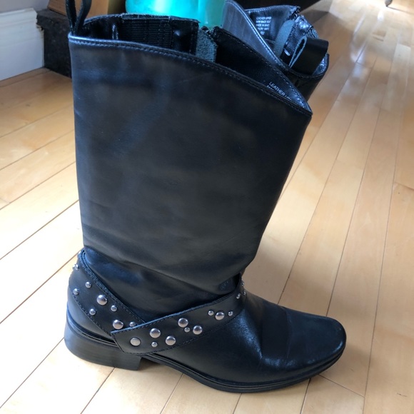 Naturalizer, Women’s 8, Black leather Rivalry Stud Moto Boots, EUC - Picture 12 of 16